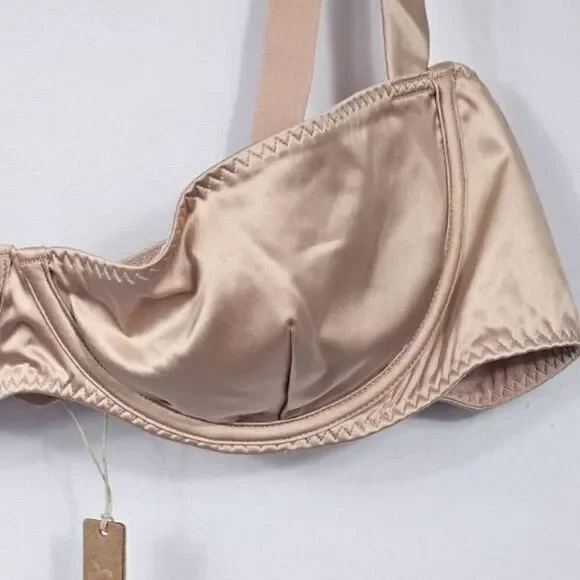 Skims demi cup underwire bra Nwt - Picture 2 of 10